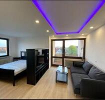 Exklusive möblierte 1,5-Zimmer-Penthousewohnung in FNBerg - Friedrichshafen Allmannsweiler