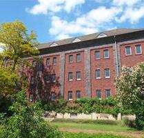 Lagerhaus in massiver Bauweise mit Lastenaufzug und Verladerampe - Jülich