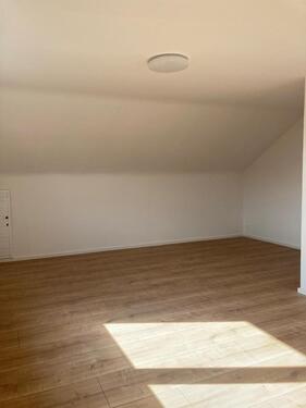 Foto - 2 Zimmer Dachgeschoßwohnung zur Miete in Singen (Hohentwiel)