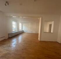 Wohnung 3 Zimmer Küche Bad - 950,00&nbsp;EUR Kaltmiete, ca.&nbsp; 105,00&nbsp;m&sup2; in Dransfeld (PLZ: 37127)