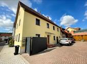 Foto - Doppelhaushälfte mit 6 Zimmern in 97618 Hollstadt