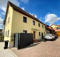 Doppelhaushälfte mit 6 Zimmern in 97618 Hollstadt - Hohenroth