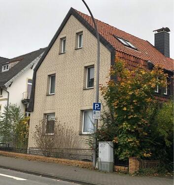 Foto - Zweifamilienhaus in zentraler Lage mit Lagerhalle und Garten