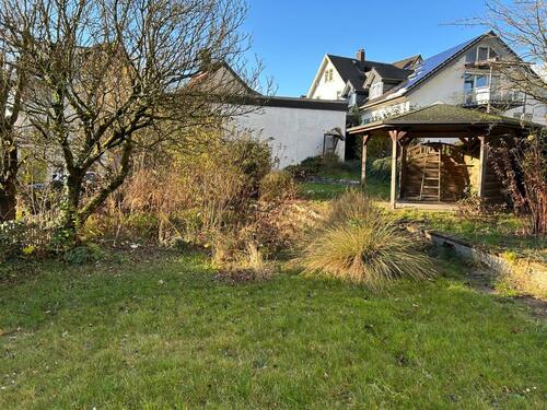 Foto - 7 Zimmer Mehrfamilienhaus, Wohnhaus zum Kaufen in Detmold