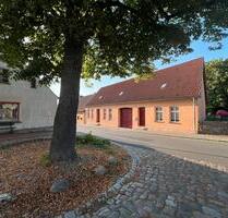 Zweifamilienhaus in Penkun - 85.000,00&nbsp;EUR Kaufpreis, ca.&nbsp; 230,00&nbsp;m&sup2; in Penkun (PLZ: 17328)