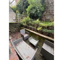 Tolle 1 ZKB EG Wohnung im Hinterhaus mit Terrasse - Wiesbaden