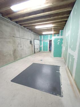 Foto - Lagerfläche in Wuppertal - 510,00&nbsp;EUR Kaltmiete, ca.&nbsp; 100,00&nbsp;m&sup2;