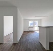 Mietfreie Zeit oder Gutschein sichern*: moderne Balkonwohnung mit Fahrstuhl & Ausblick - Freiberg