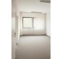 HELLE 3ZKB MIT GROSSEM BALKON IN CITY - Homburg