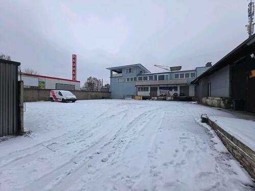 Foto - Autoplatz Werkstatt Büro Lager ca. 48 Stellplätze