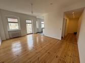 Foto - Modernisierte 1-Zimmer-Altbauwohnung mit Einbauküche & Badewanne I Unbefristet & ab sofort!