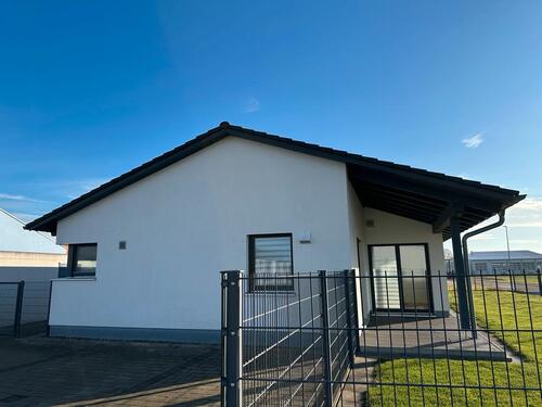 Foto - Bürogebäude mieten - 1.000,00&nbsp;EUR Kaltmiete, ca.&nbsp; 98,00&nbsp;m&sup2;