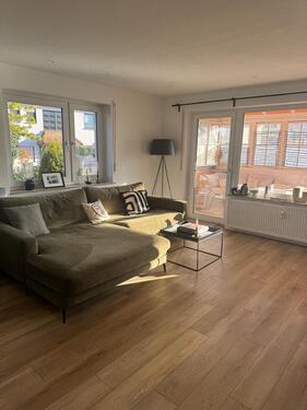 Foto - Moderne, helle Wohnung mit großem Balkon