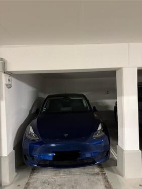 Foto - Tiefgaragenstellplatz - 110,00 EUR Miete,