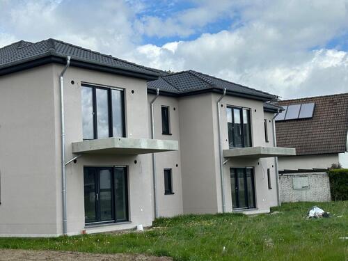 Foto - Moderne Neubau Wohnung mit Garten in Baesweiler