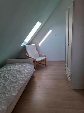 Foto - 1 Zimmer Dachgeschoßwohnung zur Miete in Giebelstadt