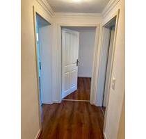 Helle 2-Zimmer-Souterrainwohnung in Waiblingen-Hohenacker - Weinstadt