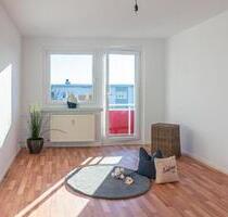 Erdgeschosswohnung mit Balkon und Tageslichtbad - Chemnitz Helbersdorf