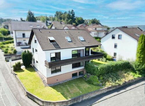 Foto - Helle 3-Zimmer-Dachgeschosswohnung in Sendelbach