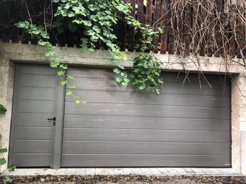 Foto - Lagerraum mit elektrischem Tor - 420,00 EUR Kaltmiete,