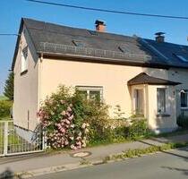 Biete kleines Einfamilienhaus Doppelhaushälfte mit Garage und - Netzschkau