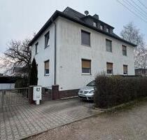 Dreiraumwohnung - 460,00&nbsp;EUR Kaltmiete, ca.&nbsp; 72,00&nbsp;m&sup2; in Glauchau (PLZ: 08371)