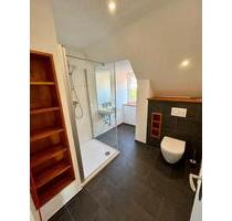 Schöne DG Wohnung in Zweifamilienhaus in Wyhlen - Grenzach-Wyhlen