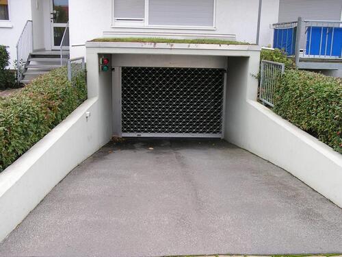 Foto - Tiefgaragen-Stellplatz (Duplex-Oben) ab sofort zum Vermieten