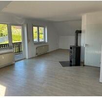 4 ZKB DG Whg,Balkon,Garage,Küche,Kaminofen ab Mai26 in Friedewald