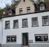 Mehrfamilienhaus und Nebengebäude - Dillingen (Saar)