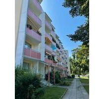 Rundum wohlfühlen: gemütliche 2-Zimmer-Wohnung mit Balkon - Erfurt Hohenwinden