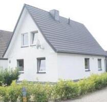 Geflegtes Einfamilienhaus mit Garten in ruhiger Lage in Heide