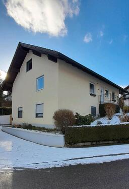 Foto - 4 Zimmer Wohnung teilmöbliert mit Garage und Garten zu vermieten!