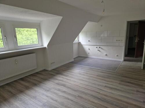Foto - Gemütliche 2-Zimmer Dachgeschosswohnung *frisch renoviert*