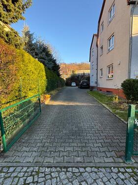 Foto - Außenstellplatz im Hinterhof in der Cyanenstraße