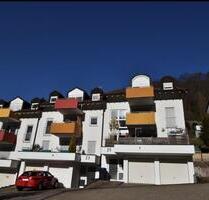 1-Zimmer-DG-Wohnung mit Balkon, EBK & Außenstellplatz -Geislingen - Geislingen an der Steige