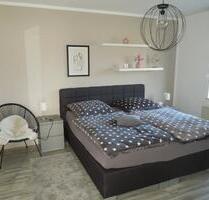 Moderne 2‑Zimmer‑Ferienwohnung komplett möbliert = Kurzaufenthalt - Geisenheim