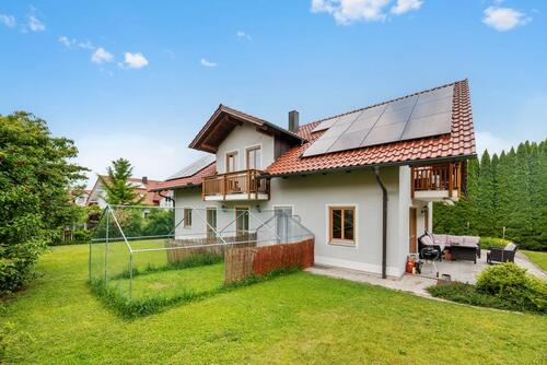 Foto - 3 Zimmerwohnung in einem 2 Familienhaus mit großen Garten