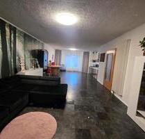 Geräumiges Haus zum Verkauf - 350.000,00&nbsp;EUR Kaufpreis, ca.&nbsp; 197,00&nbsp;m&sup2; in Blaufelden (PLZ: 74572)