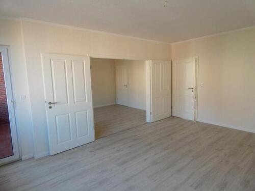 Foto - Hochwertig sanierte 4 Zimmer Wohnung in zentraler Innenstadtlage