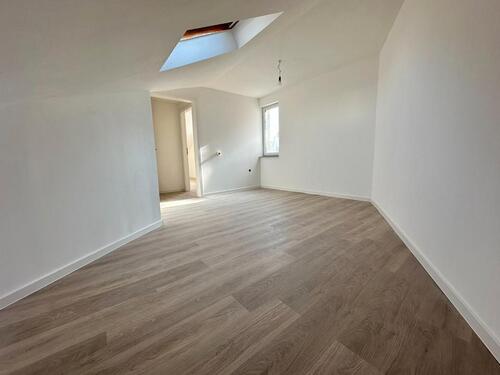 Foto - Sanierte 3-Raum–Wohnung mit Terrasse über den Wolken Apoldas