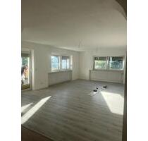 Helle-neu renovierte Wohnung in Nieder-Mockstadt ( Florstadt ) - Altenstadt