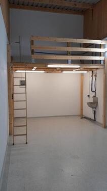 Foto - XXL-Garage, Lager, Großraumgarage mit Strom, 41 qm, gemauert