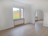 Foto - Gepflegte und renovierte 3-4 Zimmer-Wohnung mit großem Balkon in ruhiger Lage - Nähe Kurpark Bad Oeynhausen