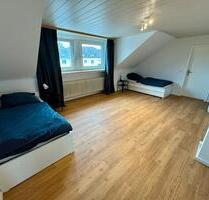 Günstiges Monteurzimmer in Solingen - Nähe Remscheid Wuppertal Haan Monteurwohnung