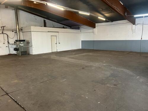 Foto - Beheizte Halle zu vermieten Lagerhalle Hobbygarage