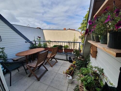 Foto - Kurzzeitmiete: 120 m² große Wohnung mit Balkon und 2 arbeitzplätz