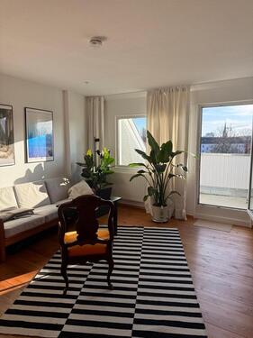 Foto - 2 Zimmer Dachgeschoßwohnung zur Miete in Berlin