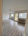 Foto - 3 Zimmer Wohnung mit Loggia und EBK in Vorsfelde ab 01.08.2026