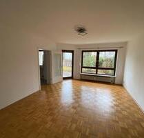 Befristet: Top-Gepflegte 3-Zimmer-EG Wohnung mit Garten & Garage - Zorneding